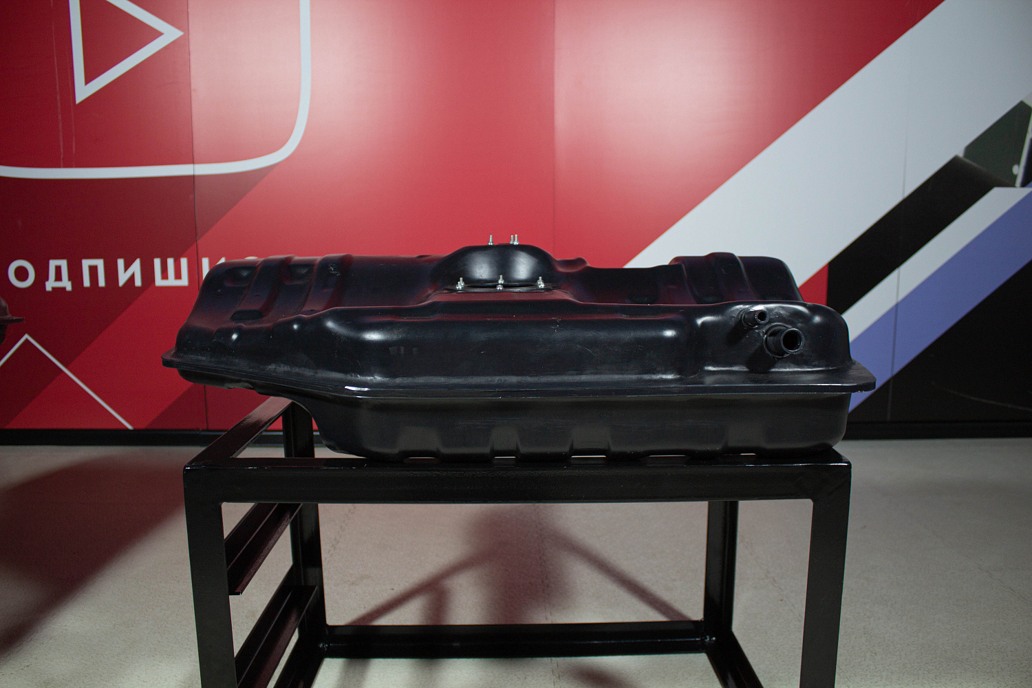 Пластиковый топливный бак Chevrolet Lacetti, 2004-2013 г.в. (BP) -  60 л. Пластиковый топливный бак Chevrolet Lacetti, 2004-2013 г.в. (BP) -  60 л.